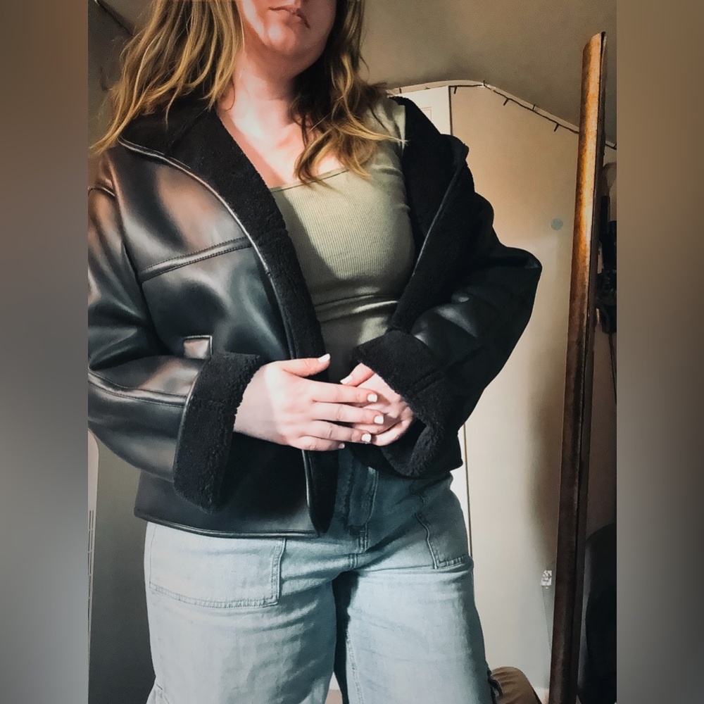 Hollister Sherpa Lined Vegan Leather Jacket (Large)
